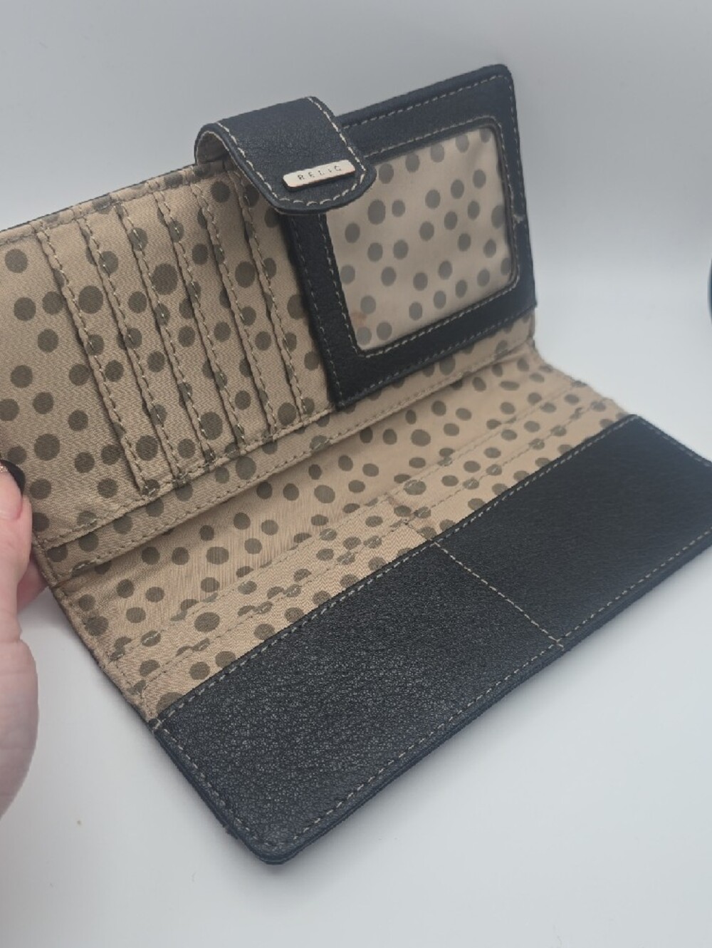 Relic Black Leather Trifold Wallet W Contrast Stitching/Silver Hardware (EUC)๐ค - Picture 6 of 12